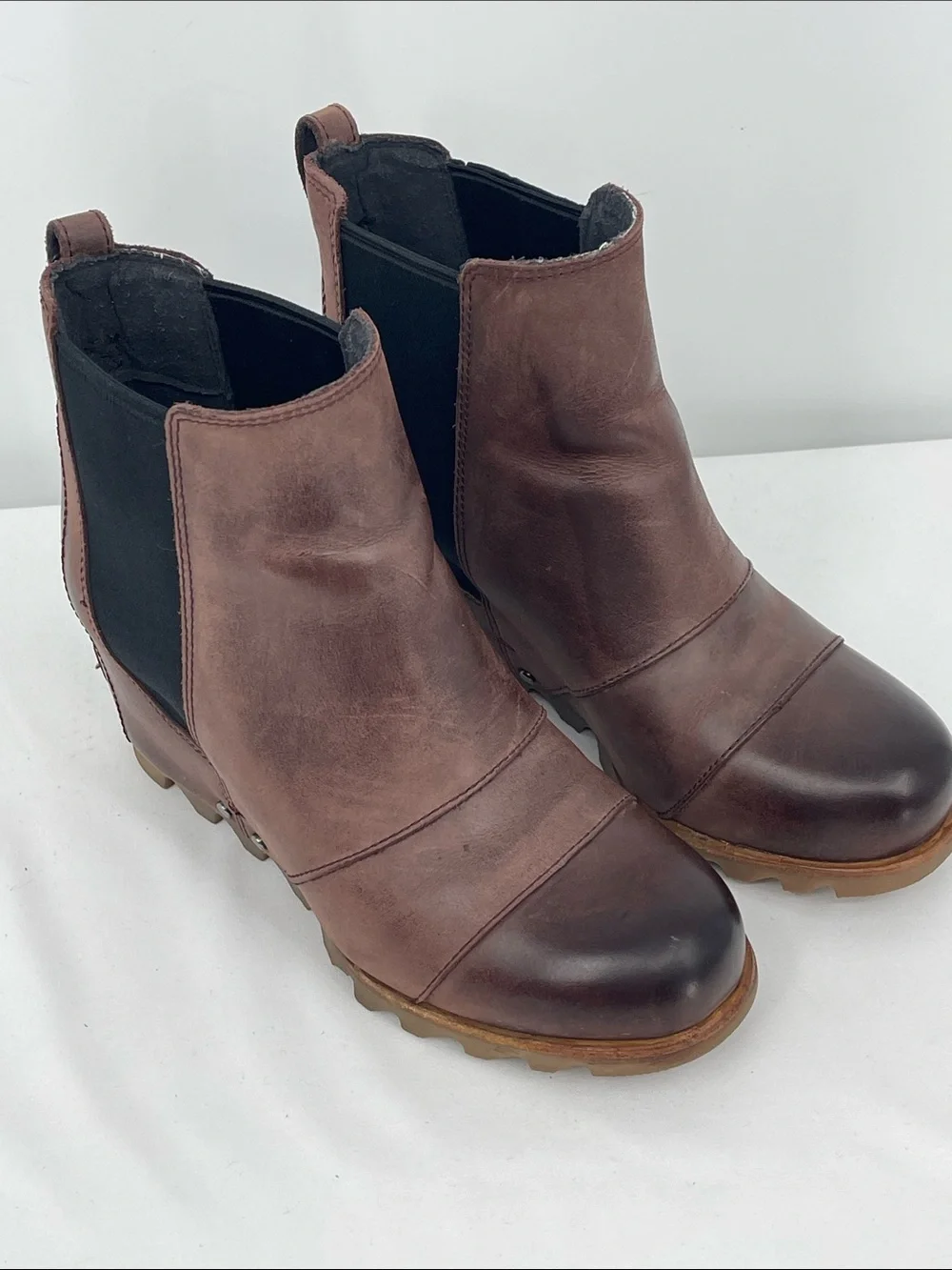 Sorel LEA JOAN Brown Leather HIDDEN Wedge Ankle Boots WOMENS SIZE 6